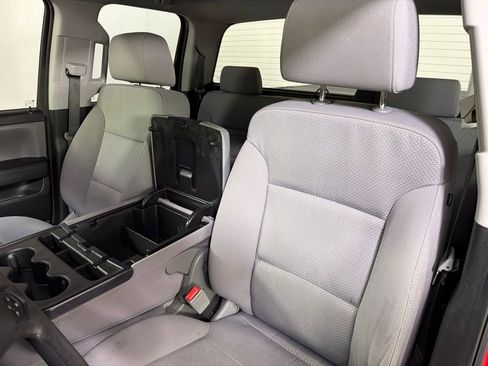 Used 2018 Chevrolet Silverado 1500 Custom w/ Custom Convenience Package RWD image 23