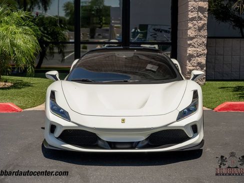 Used 2020 Ferrari F8 Tributo RWD image 39
