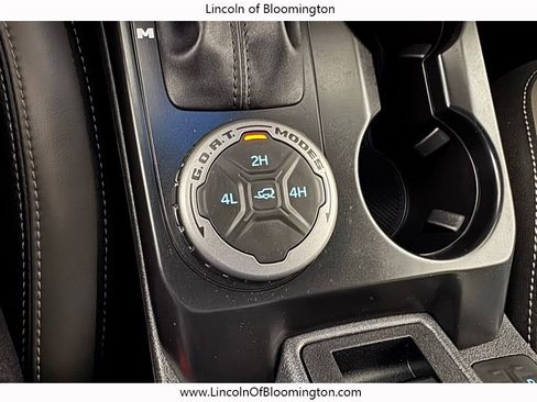 Used 2025 Ford Bronco Outer Banks AWD/4WD image 60