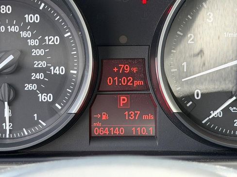 Used 2010 BMW Z4 sDrive35i image 13