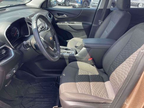 Used 2018 Chevrolet Equinox LT FWD image 5