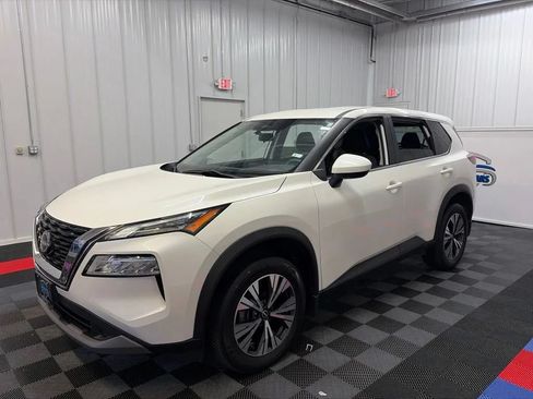 Used 2023 Nissan Rogue SV AWD/4WD image 7