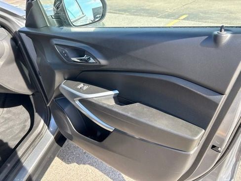 Used 2024 Chevrolet Trax RS w/ Driver Confidence Package FWD image 6