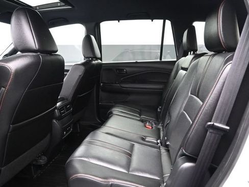 Certified 2024 Honda Passport TrailSport image 2