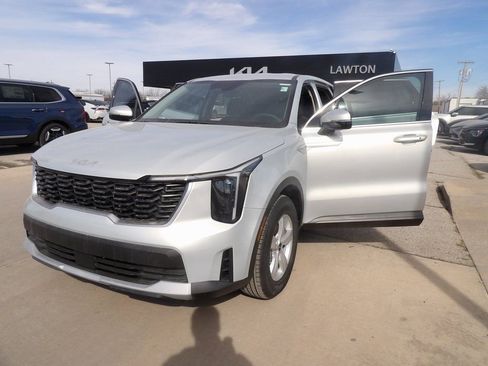 New 2026 Kia Sorento LX image 31