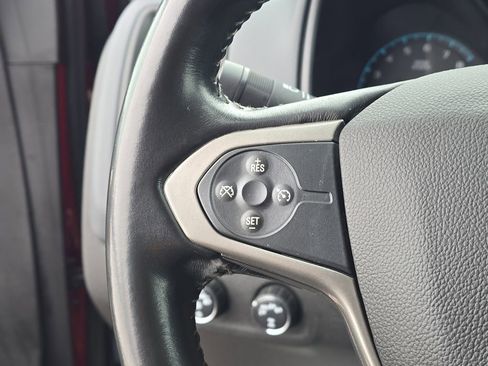 Used 2018 Chevrolet Colorado Z71 image 12