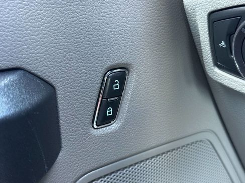 Used 2018 Ford F150 XL w/ Equipment Group 101A Mid RWD image 25