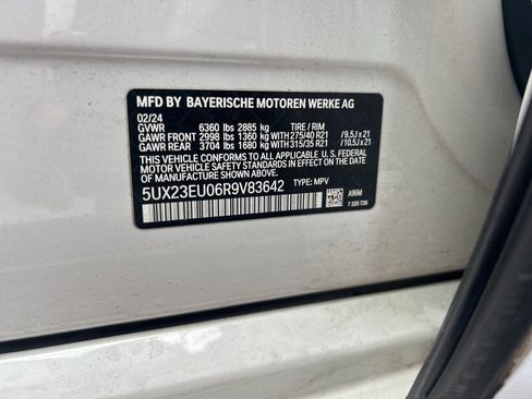 Used 2024 BMW X5 xDrive40i w/ M Sport Package image 9