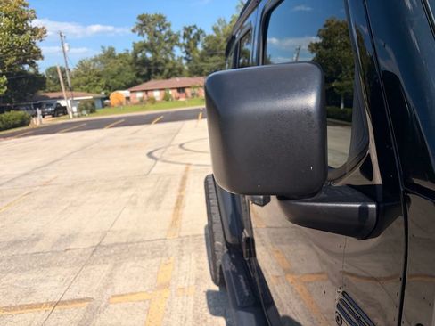 Used 2019 Jeep Wrangler Unlimited Sport S AWD/4WD image 23