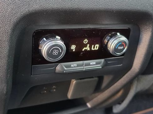 Used 2025 GMC Acadia AT4 w/ Super Cruise Package AWD/4WD image 8