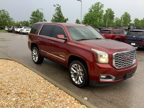 Used 2019 GMC Yukon Denali AWD/4WD image 7