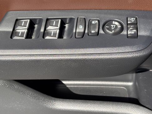 Used 2023 Honda Pilot Elite image 22