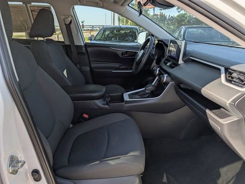 Used 2024 Toyota RAV4 LE FWD image 30