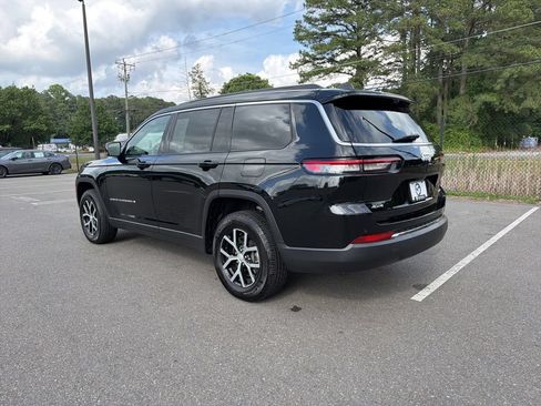 Used 2025 Jeep Grand Cherokee L Limited w/ Luxury Tech Group II AWD/4WD image 7