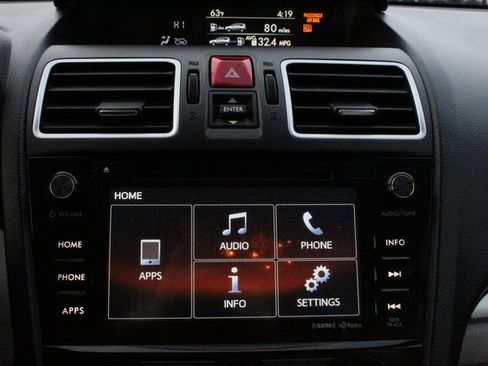 Used 2018 Subaru Forester 2.5i Premium w/ All-Weather Package image 29