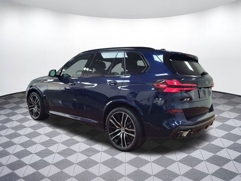 Used 2026 BMW X5 xDrive40i w/ M Sport Package image 3