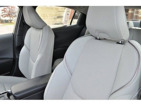 New 2026 Toyota Prius Limited image 8