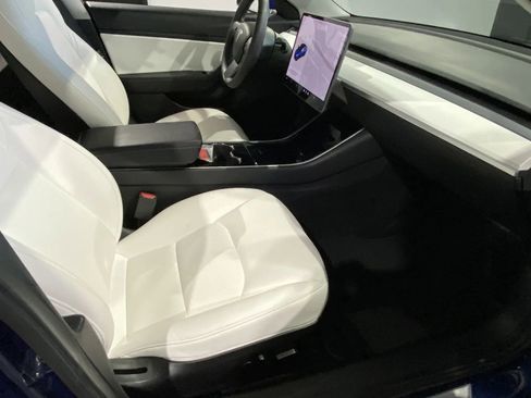 Used 2020 Tesla Model 3 Long Range image 6