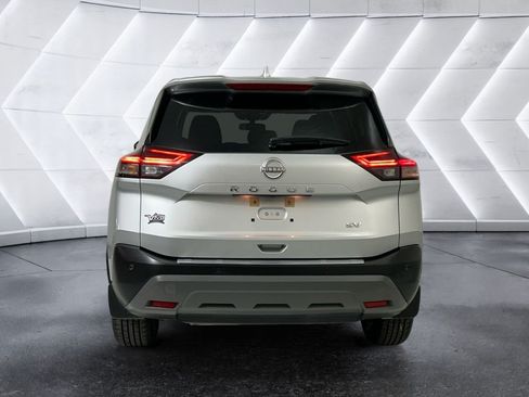 Used 2023 Nissan Rogue SV FWD image 5