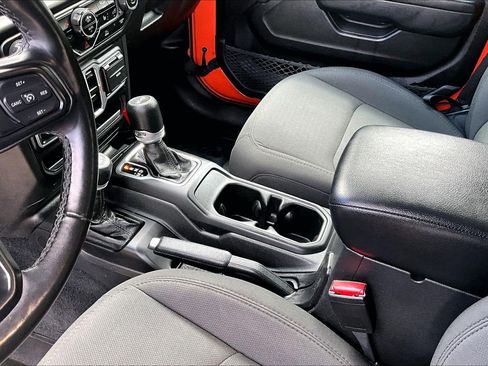 Used 2023 Jeep Wrangler Unlimited w/ Cold Weather Group AWD/4WD image 14