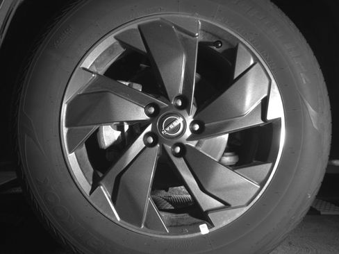 Used 2025 Nissan Rogue SV image 12