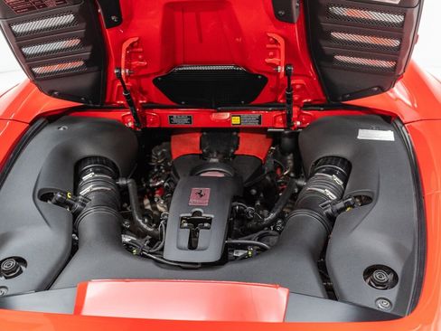 Used 2022 Ferrari F8 Tributo image 77