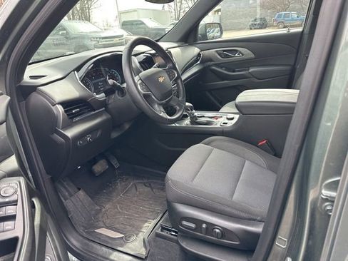 Used 2023 Chevrolet Traverse LT w/ LPO, Floor Liner Package image 10