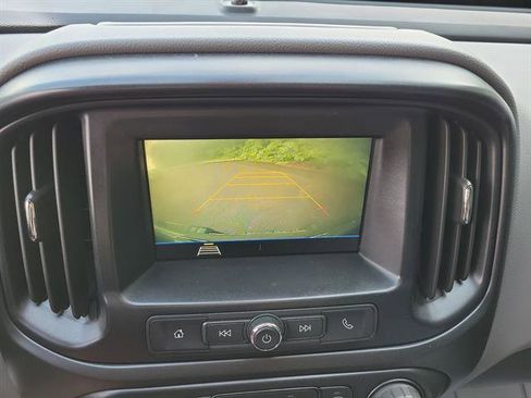 Used 2019 Chevrolet Colorado W/T RWD image 12