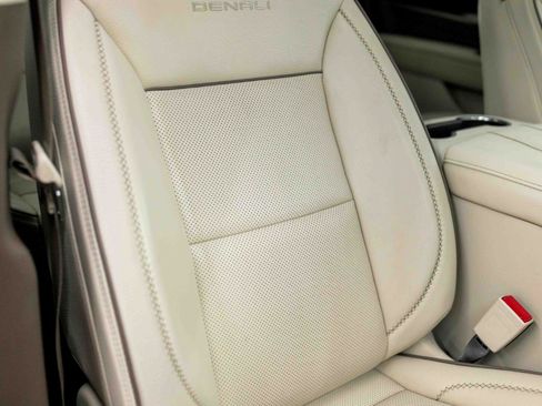 Used 2023 GMC Yukon XL Denali AWD/4WD image 73
