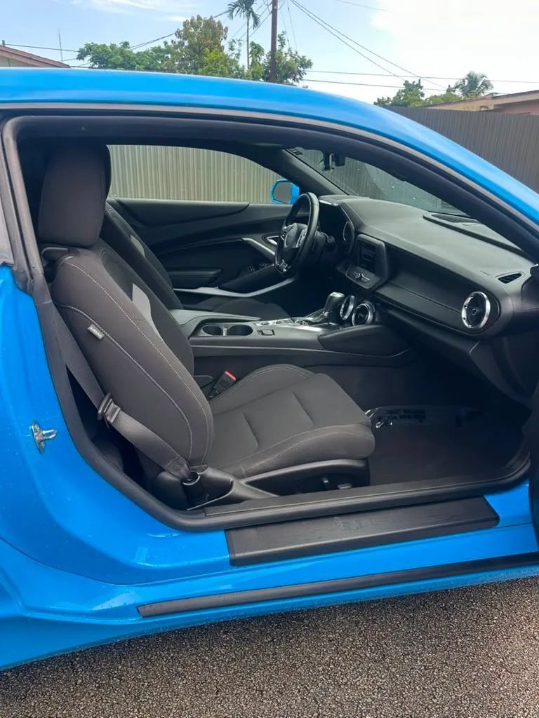 Used 2022 Chevrolet Camaro LT RWD image 12