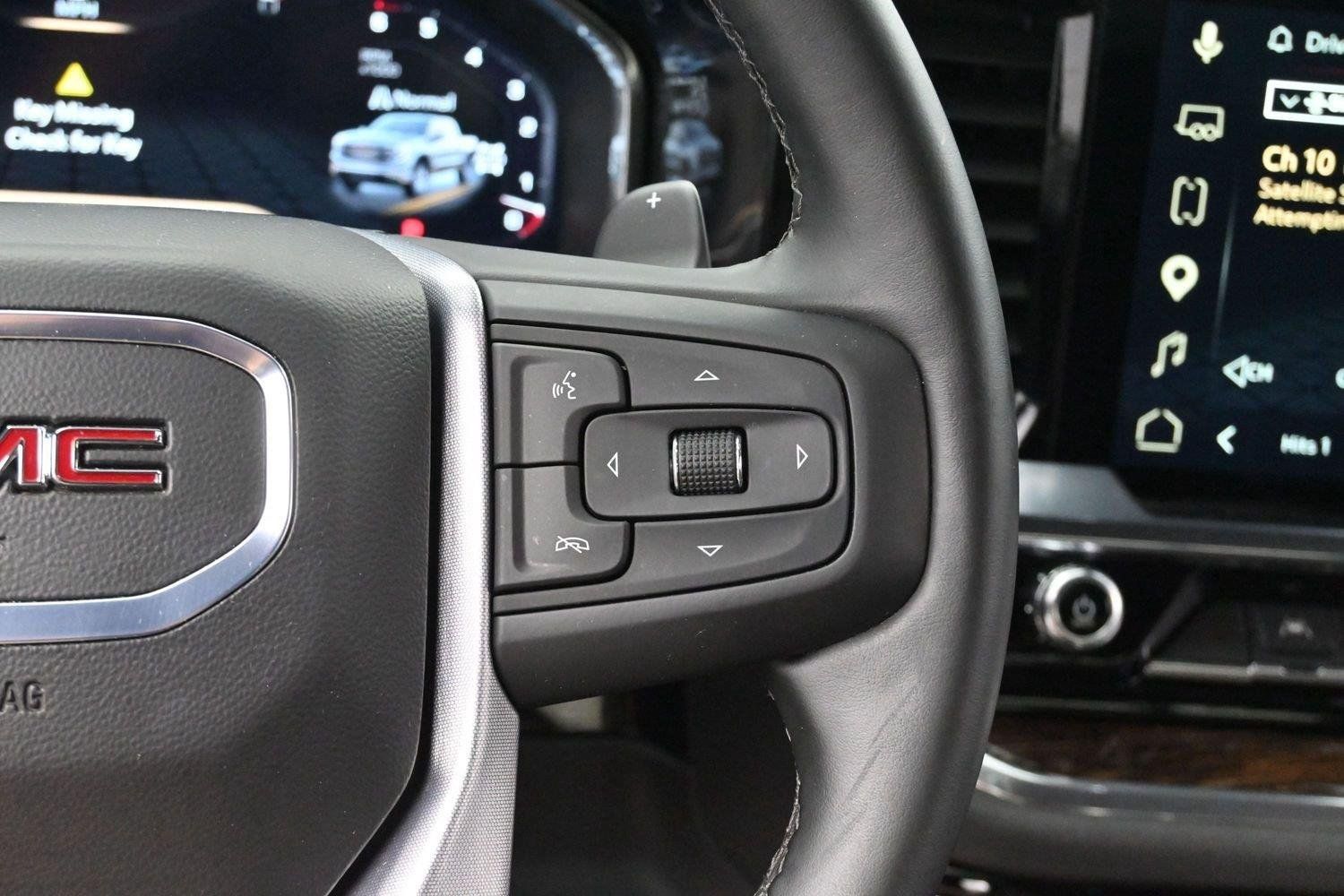 Used 2025 GMC Sierra 1500 Elevation w/ Elevation Premium Package AWD/4WD image 16