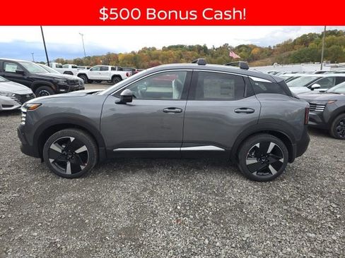 New 2026 Nissan Kicks SR w/ Cold Weather Package image 2