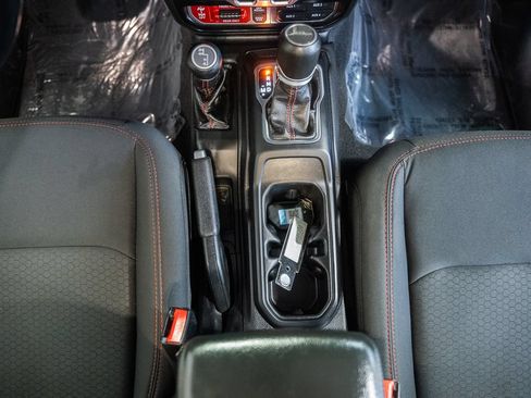 Used 2021 Jeep Gladiator Rubicon w/ LED Lighting Group AWD/4WD image 26