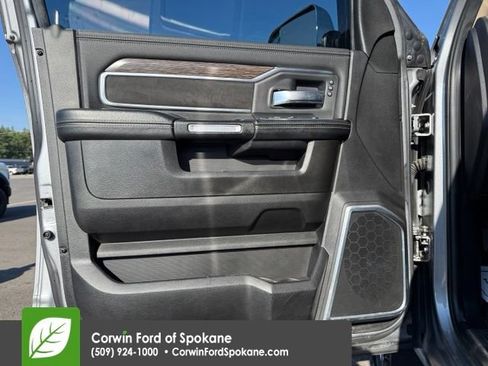 Used 2019 RAM 2500 Laramie AWD/4WD image 18
