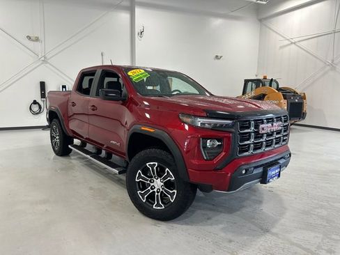 Used 2024 GMC Canyon AT4 w/ Canyon Safety Plus Package AWD/4WD image 4