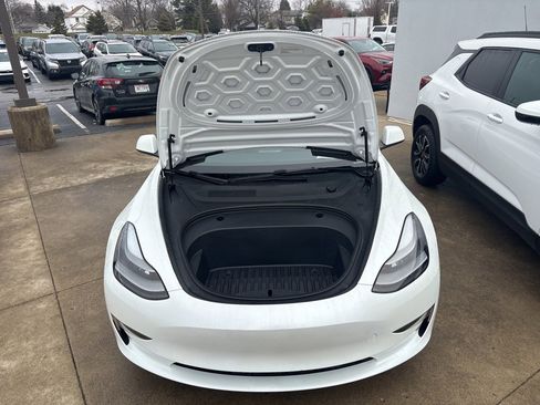 Used 2023 Tesla Model 3 Standard Range image 17