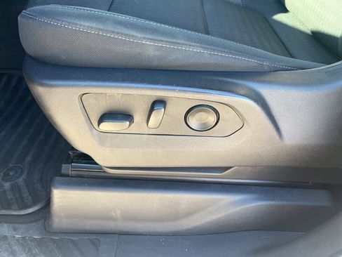 Used 2024 Chevrolet Silverado 1500 Custom Trail Boss image 19