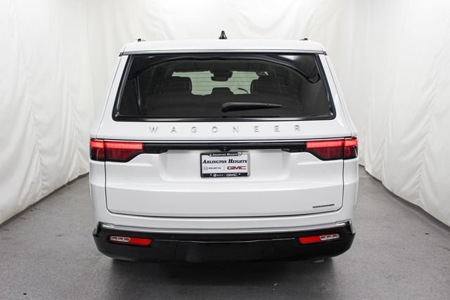 Used 2024 Jeep Wagoneer L Series II RWD image 7