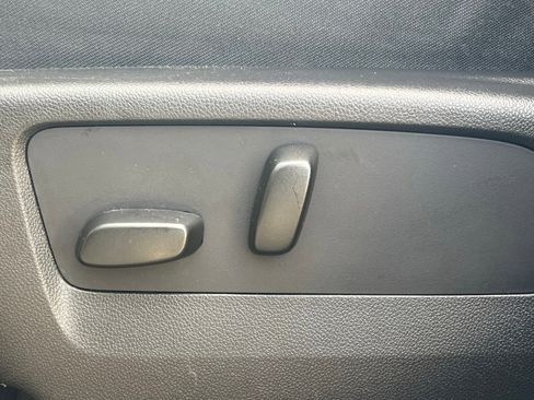 Used 2023 Buick Envision Essence w/ Sport Touring Package image 26