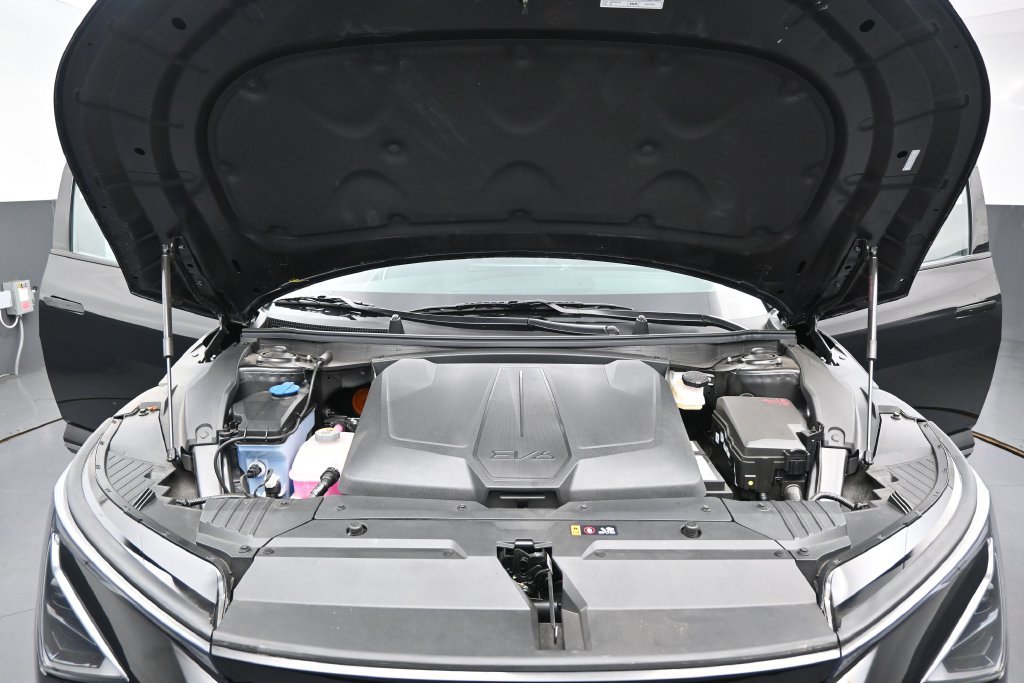 Used 2025 Kia EV6 Light w/ Light LR Technology Package RWD image 32