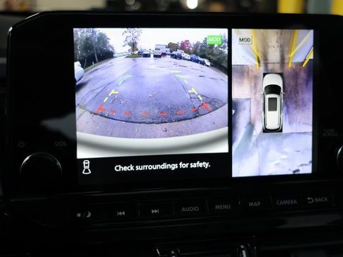 Used 2022 Nissan Pathfinder SL w/ SL Premium Package image 31