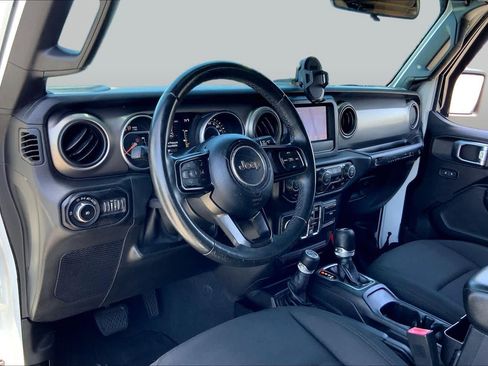 Used 2018 Jeep Wrangler Unlimited Sport S AWD/4WD image 17