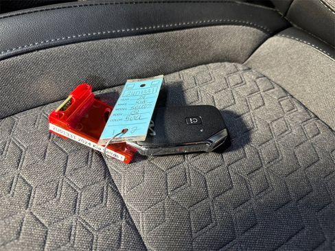 Certified 2024 Kia Seltos S image 32