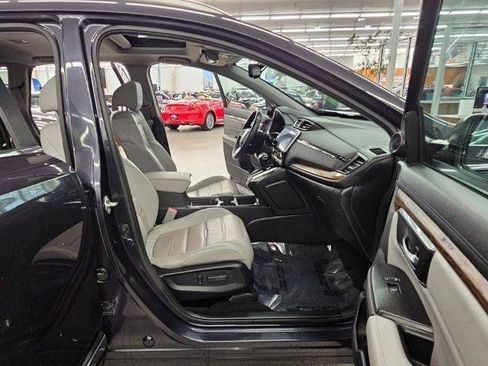 Used 2017 Honda CR-V Touring image 32