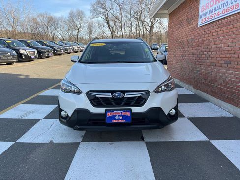 Used 2021 Subaru Crosstrek 2.0i Premium image 7