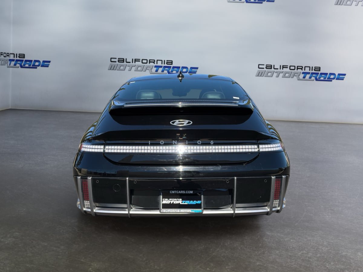 Used 2024 Hyundai Ioniq 6 SE RWD image 6