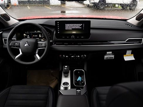 New 2026 Mitsubishi Outlander SE AWD/4WD image 8