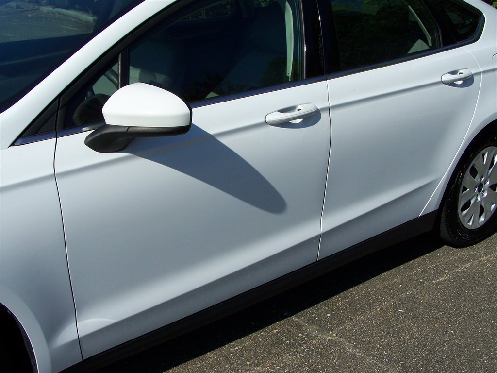 Used 2014 Ford Fusion S FWD image 15