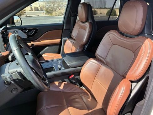 Used 2023 Lincoln Aviator Reserve w/ Equipment Group 201A image 19