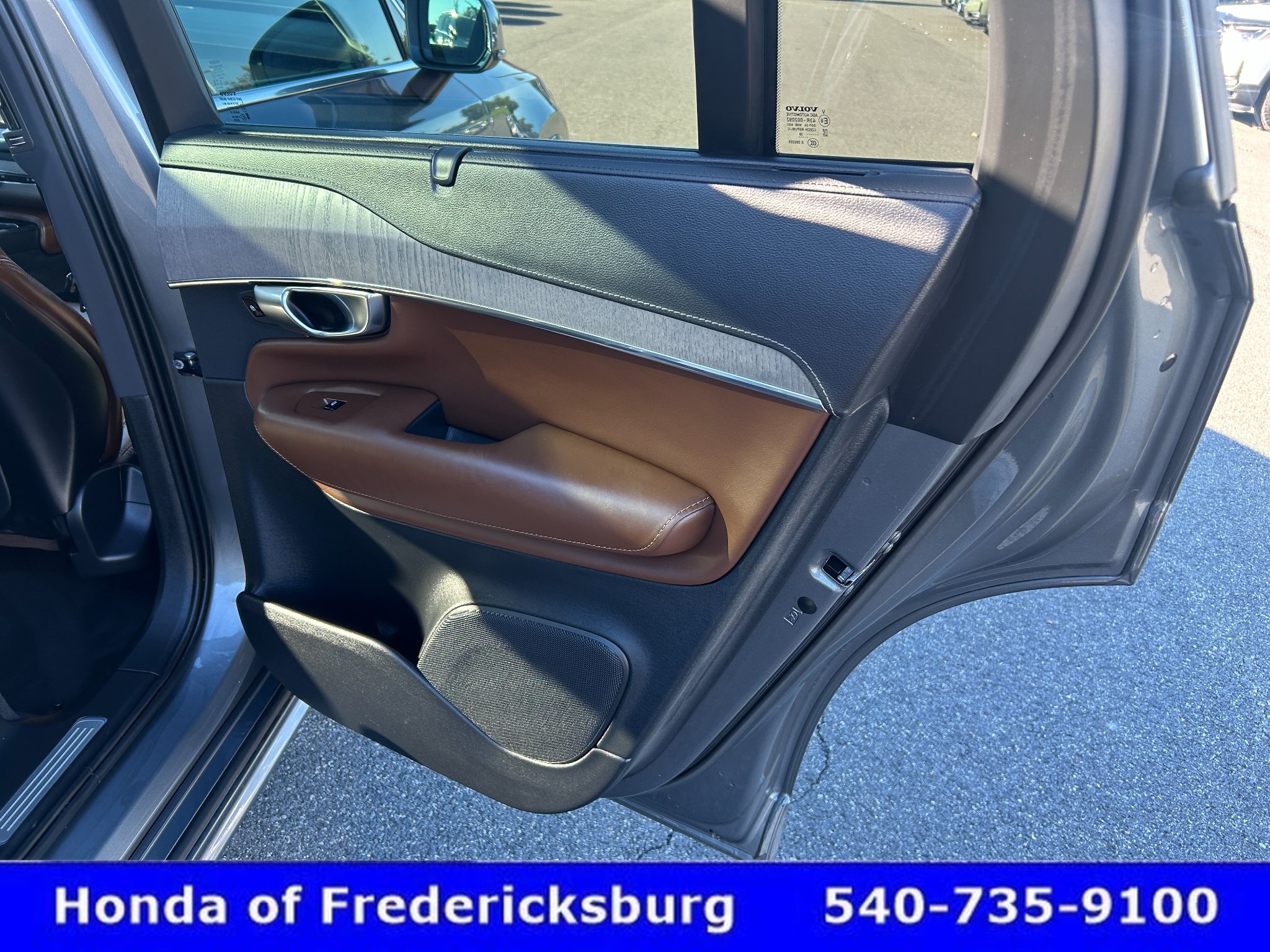 Used 2020 Volvo XC90 T6 Inscription w/ Protection Package Premier AWD/4WD image 14